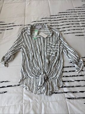 Vixbe Striped Tie-Front Button Shirt - White & Black